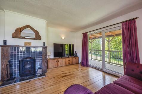 Living Room - Dining Area