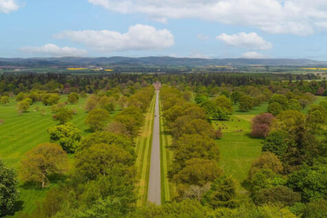 View Of Glamis Castle