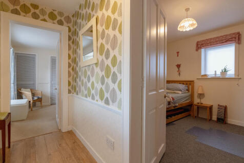 Hall to Bedrooms