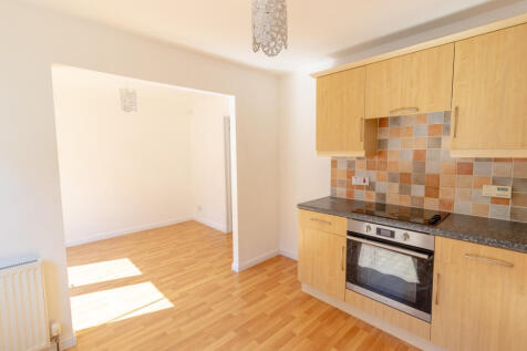 Kitchen to Dining Area