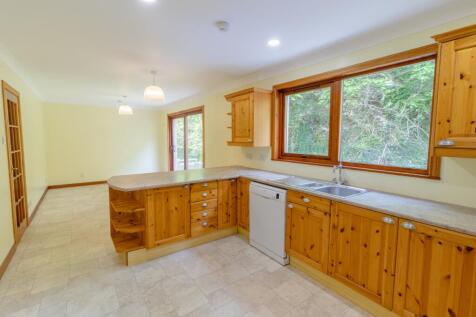 Family Dining Kitchen