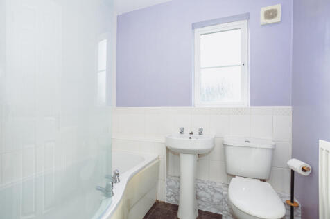 Upstairs Family Bathroom