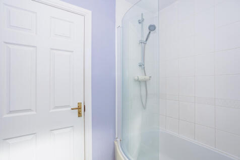 Upstairs Family Bathroom
