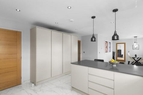 Open-Plan Kitchen/Living Room