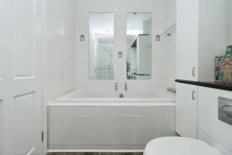 Bath/Shower Room