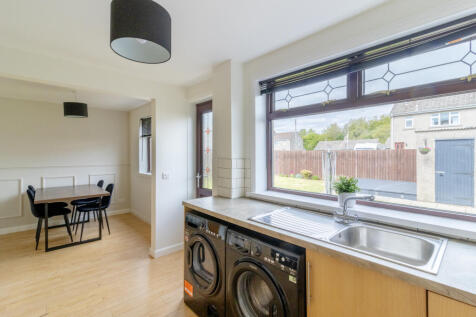 Kitchen to Dining Area
