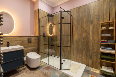Bedroom 1 En-Suite