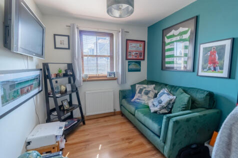Bedroom 4/Study