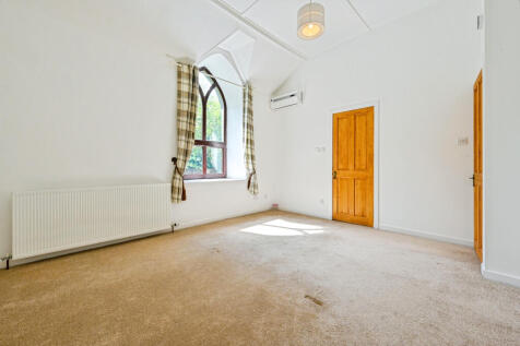 Bed 1 towards ensuite