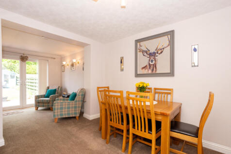 Dining Area &amp; Sitting/Sun Room