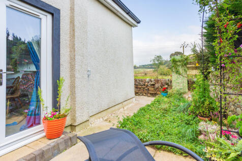 Side Garden Area &amp; Views
