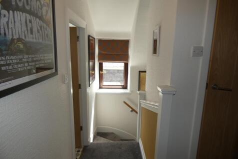 UPPER LANDING