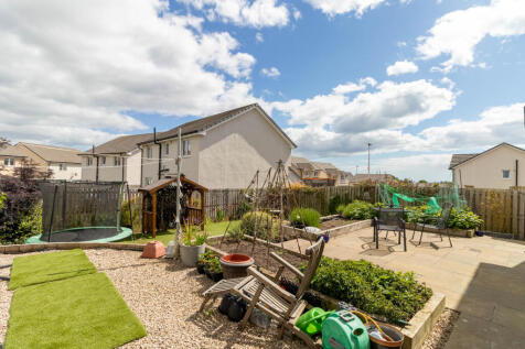 Landscaped Rear Garden