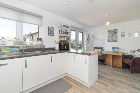 Open-Plan Kitchen/Dining Room