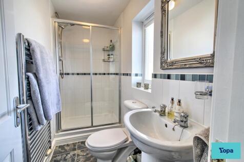 Bedroom 2 Ensuite
