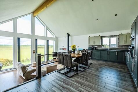 Kitchen Mezzanine