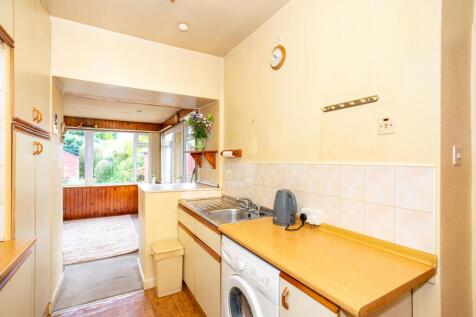 Kitchen &amp; Sun Room