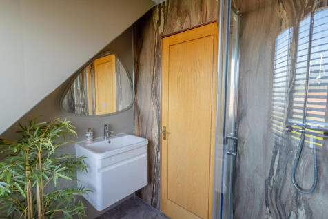 En Suite 2