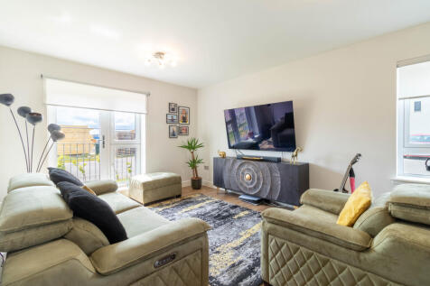 Open-Plan Living Area/Kitchen
