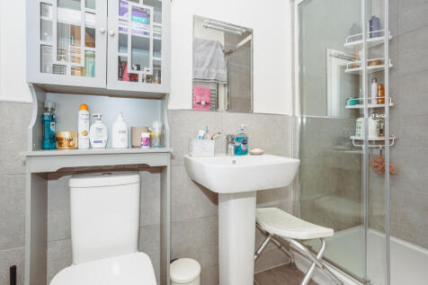 Master En-suite