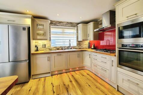 Breakfasting Kitchen