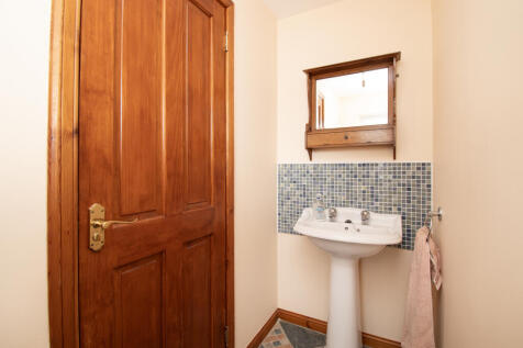Cloakroom WC