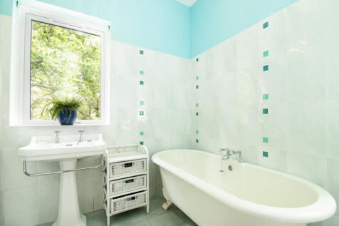 Bedroom 1 En-suite