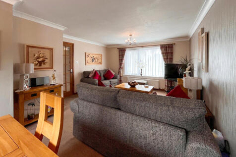Lounge 3