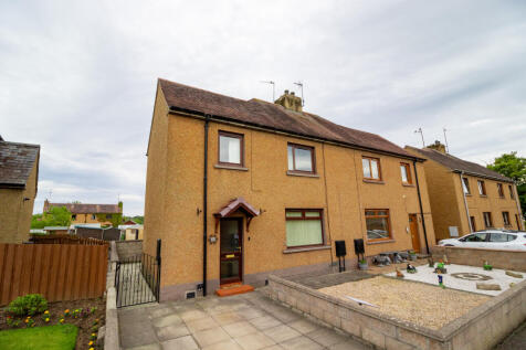 Front Garden &amp; Exterior