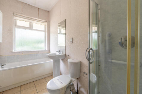 5_bathroom_1