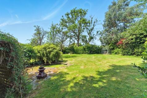 30_rear_garden_7