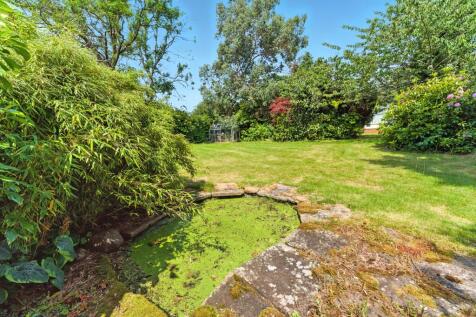 32_rear_garden_8