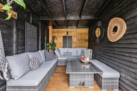 Outside Entertaining Space
