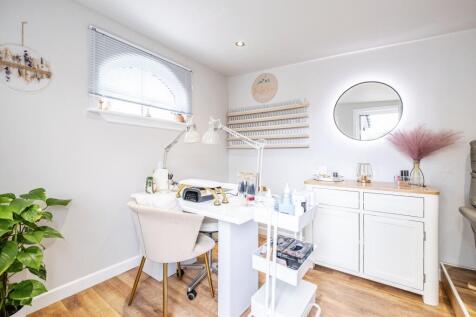Studio/Home Office