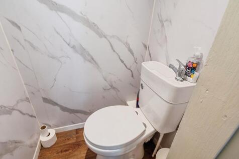 12reynoldsplacereynoldsplacebarrow-in-furnessla145dq-8
