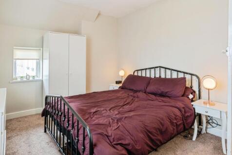 12reynoldsplacereynoldsplacebarrow-in-furnessla145dq-5