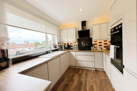 Kitchen shot 1