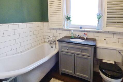 Bath/Shower Room