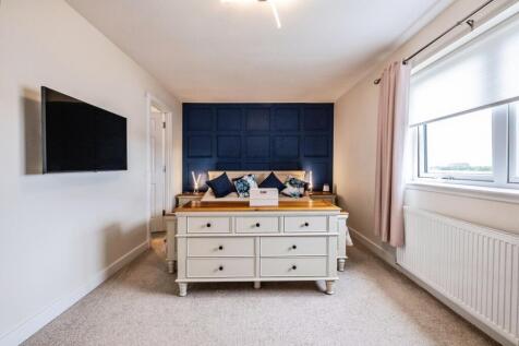 Main Bedroom 2