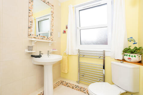 Bedroom One En-suite