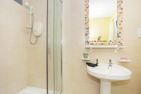 Bedroom One En-suite