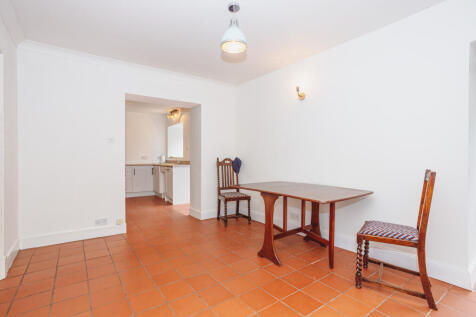 Dining Room &amp; Kitchen
