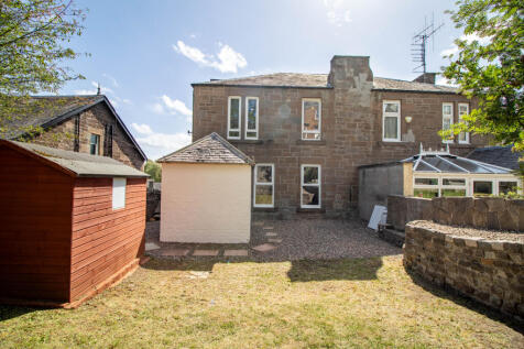 Rear Garden/Rear Elevation