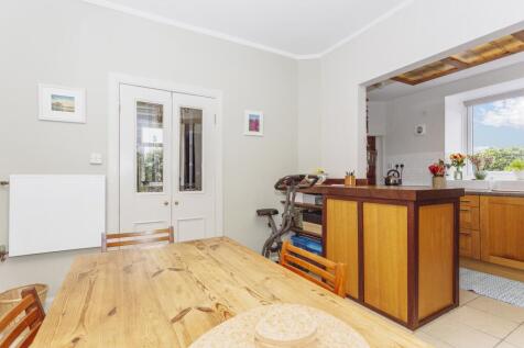 Dining Room &amp; Kitchen