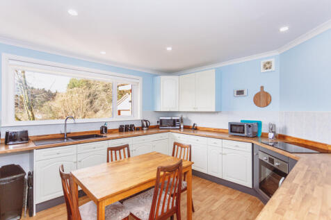 Dine-in Kitchen