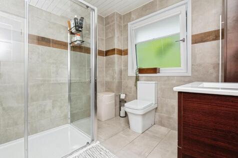 Family Shower Room