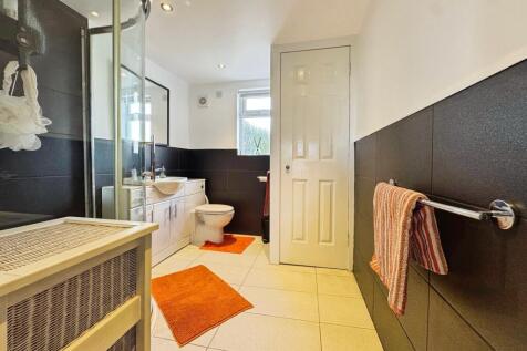 Downstairs Bathroom