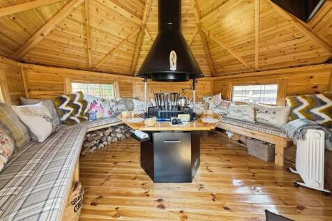BBQ Hut
