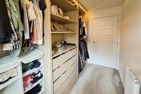 Bedroom 3 / Dressing room
