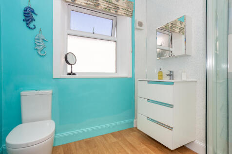 Family Shower Room